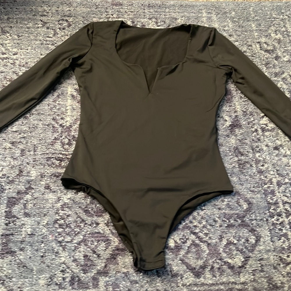 Black long sleeve bodysuit